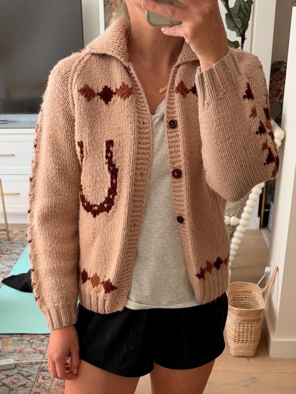vintage handmade cowichan style sweater - Picture 6 of 7